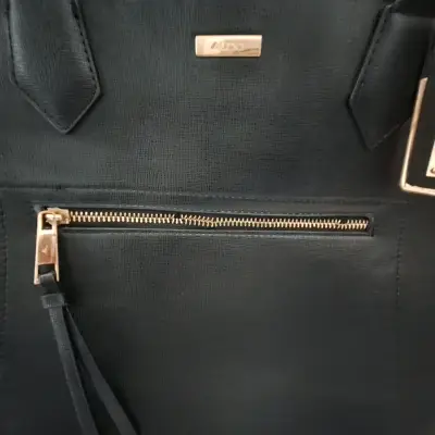 Cartera ALDO negra de cuero con bolsillo frontal - miniatura 4