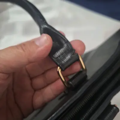 Cartera ALDO negra de cuero con bolsillo frontal - miniatura 6