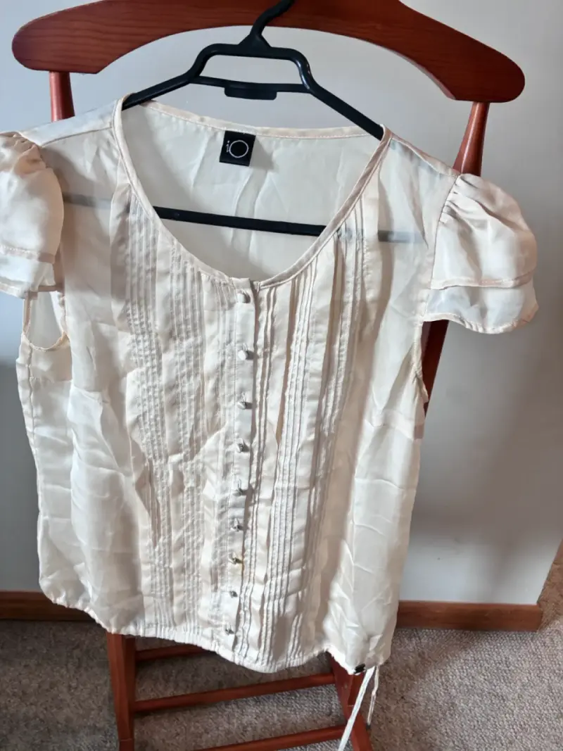 2Blusas de mujer en azul y beige con detalles plis - 2