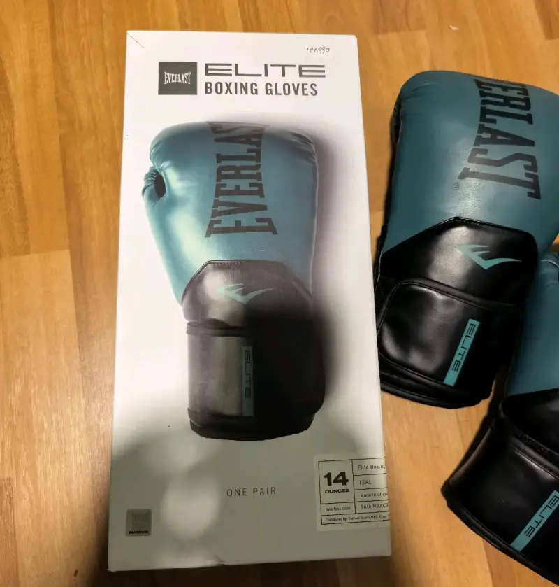 Guantes de boxeo Everlast Elite azul y negro - 3