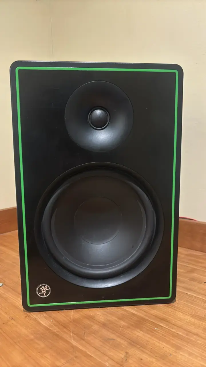 Parlante Mackie CR-X 8 Pulgadas con Bluetooth - 2