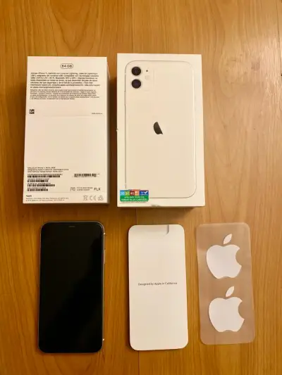 iPhone 11 blanco 64GB en buen estado - miniatura 1
