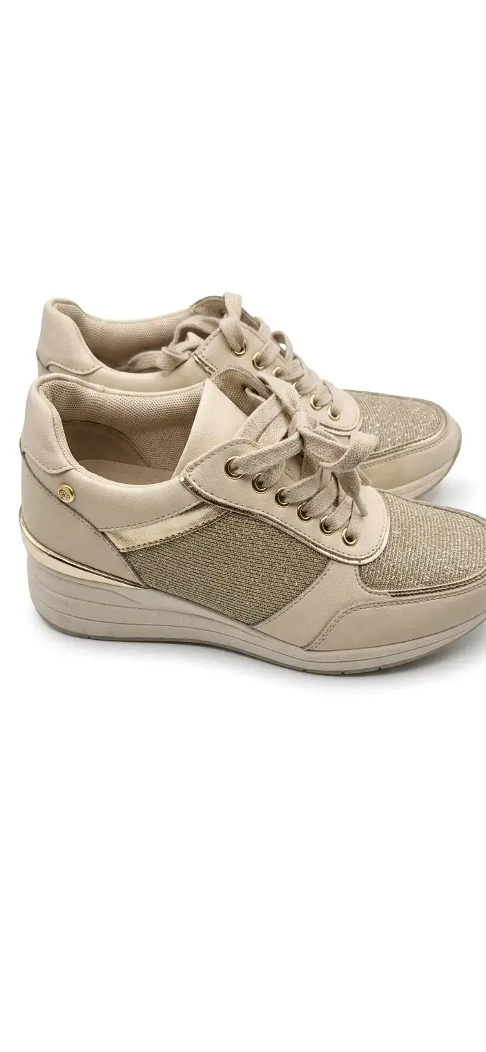 Zapatillas deportivas beige con detalles dorados - 2