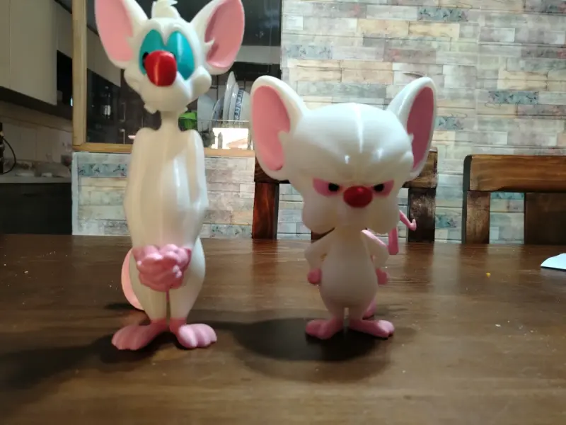 Figuras de acción Pinky y Cerebro - 1