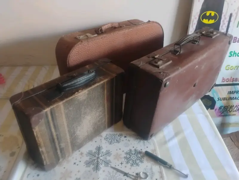 Set de maletas vintage de madera y tela. - 2