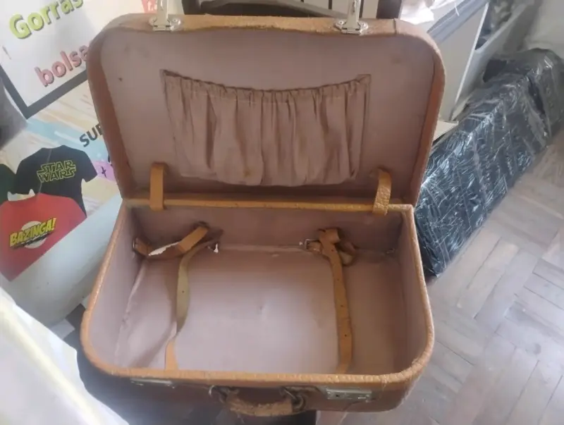 Set de maletas vintage de madera y tela. - 3
