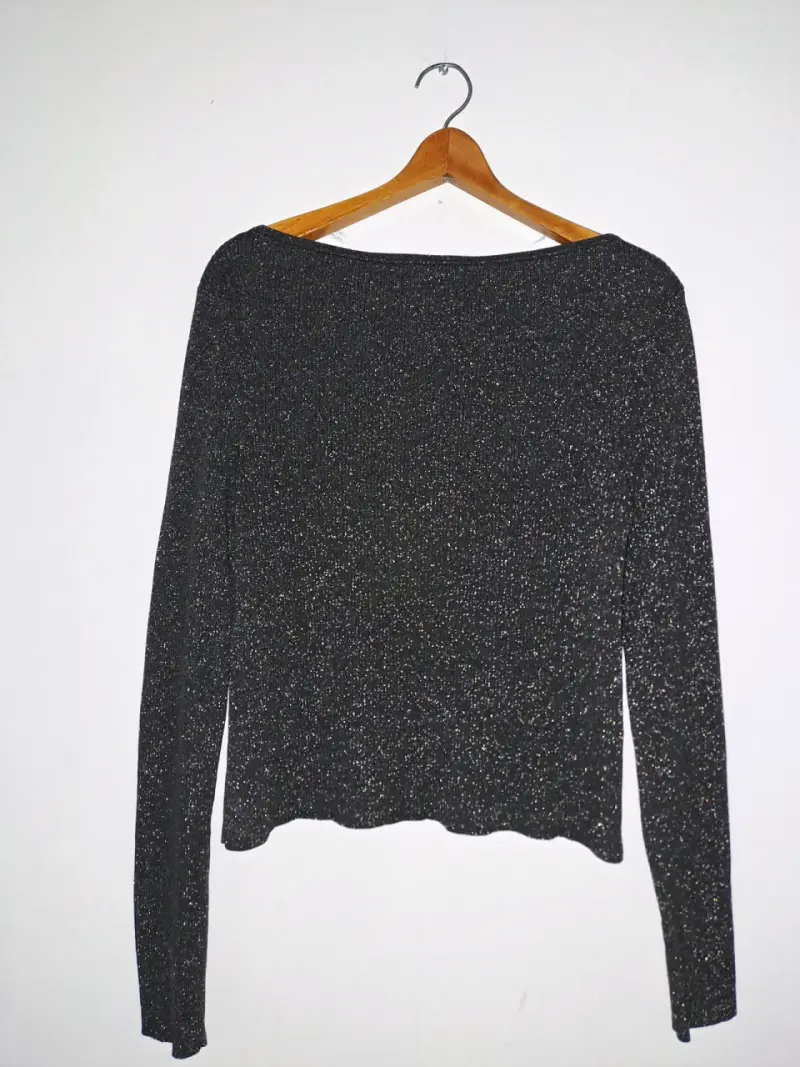 Sweater H&M, negro brillante manga larga,talla M. - 2