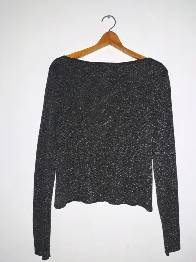 Sweater H&M, negro brillante manga larga,talla M. - miniatura 2