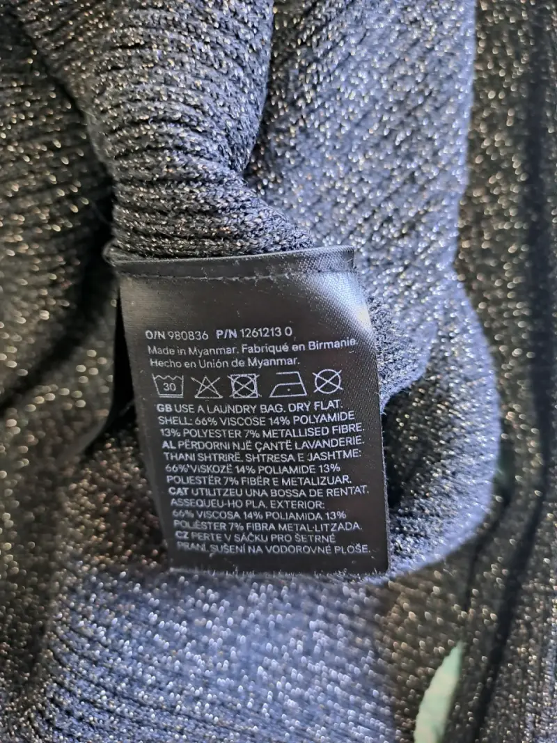Sweater H&M, negro brillante manga larga,talla M. - 4