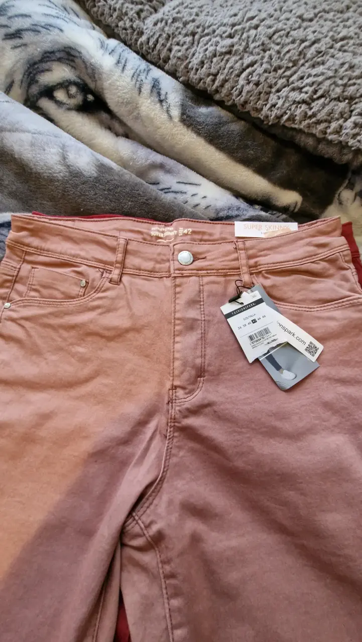 Pantalones rojos de mujer nuevos con etiqueta - 5