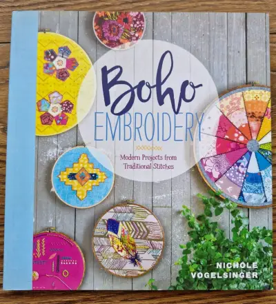 Libro de bordado creativo a color - miniatura 1