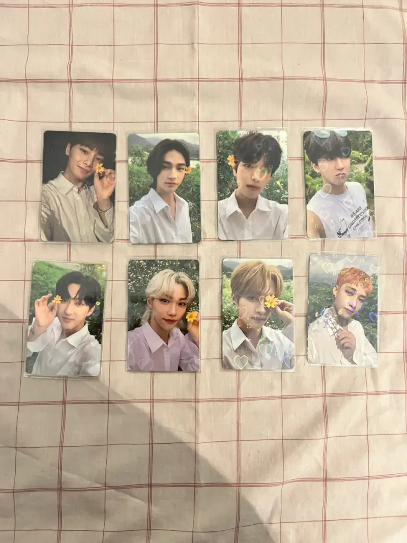 Set de 8 photocards de colección - 1