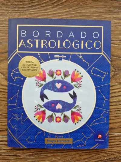 Libro Bordado Astrológico de Maya Hanisch - miniatura 1