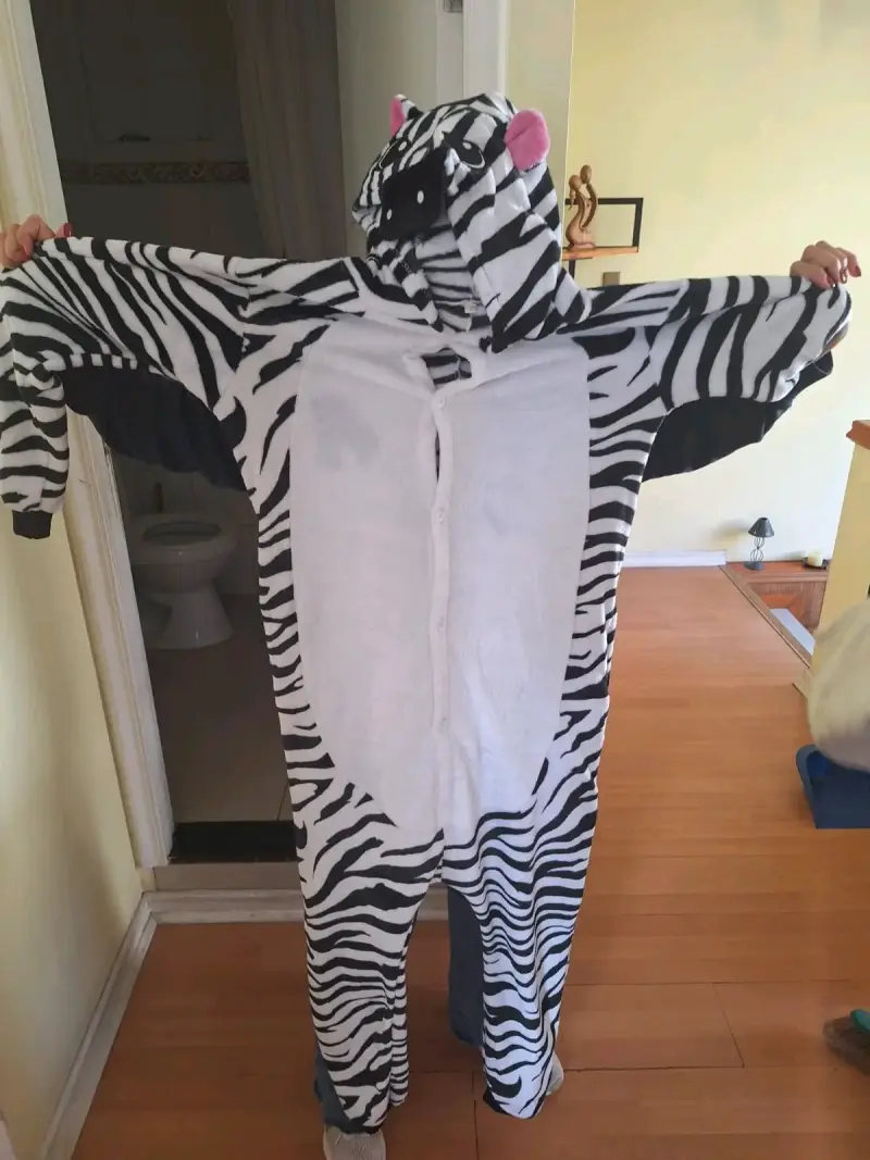 Pijama enterizo de cebra para adulto talla L