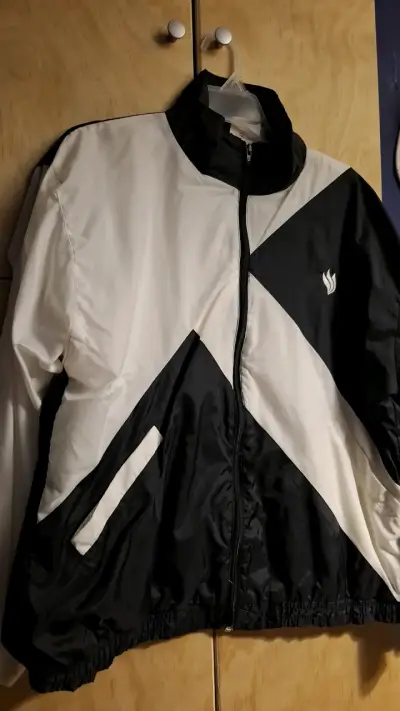 Chaqueta cortaviento negra unisex - miniatura 3