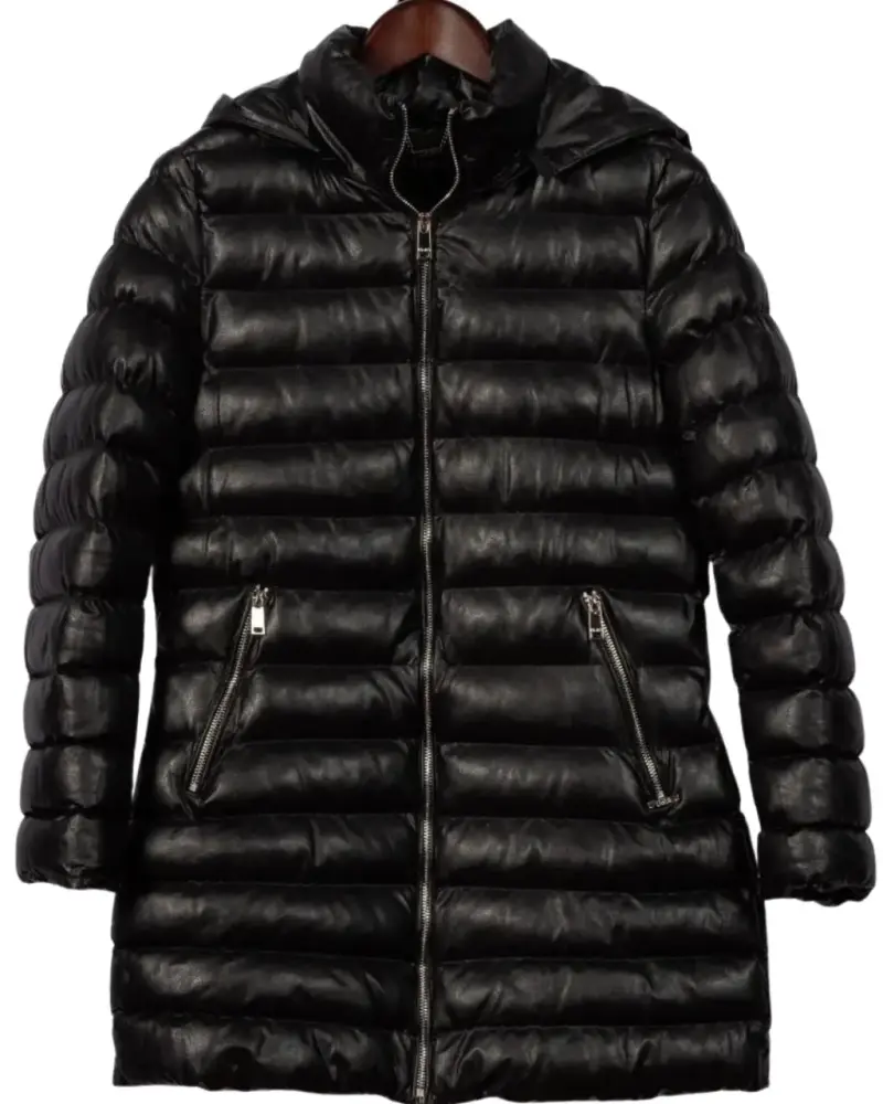 Parka larga negra de mujer