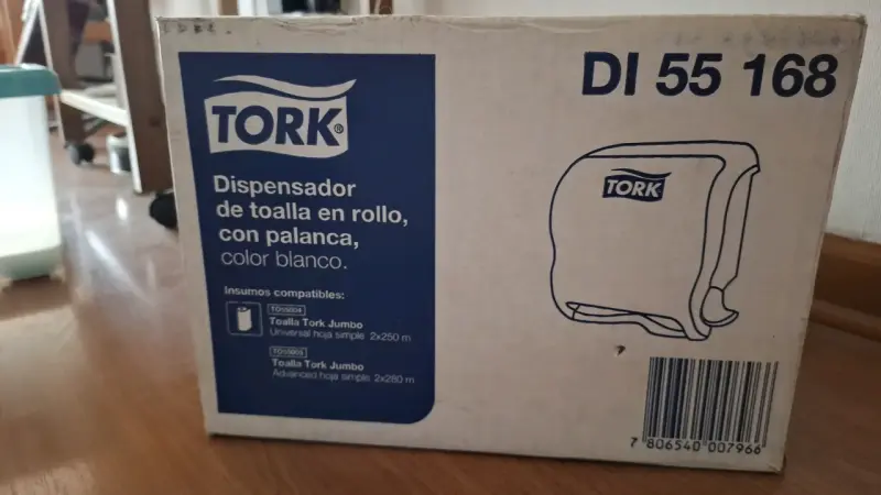 Dispensador de papel Tork blanco nuevo - 6