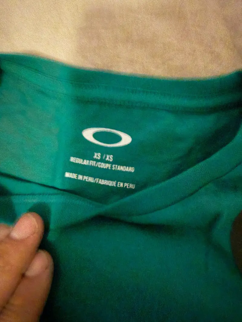 Polera Oakley turquesa XS ajuste - 2