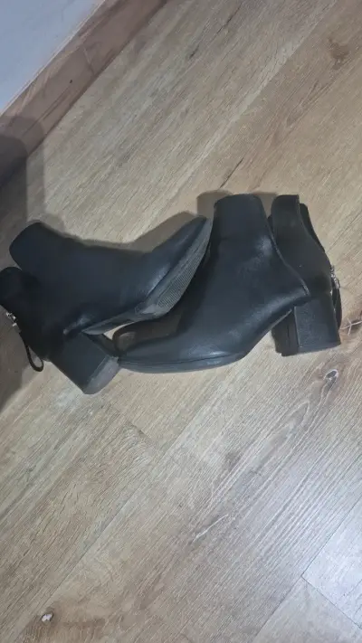 Botines de cuero negro para mujer - miniatura 5
