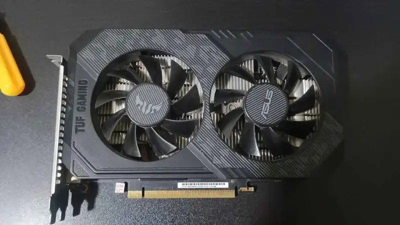 Tarjeta gráfica GTX 1660 Super - ASUS TUF Gaming - 1