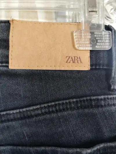 Jeans negros Zara para mujer - miniatura 3