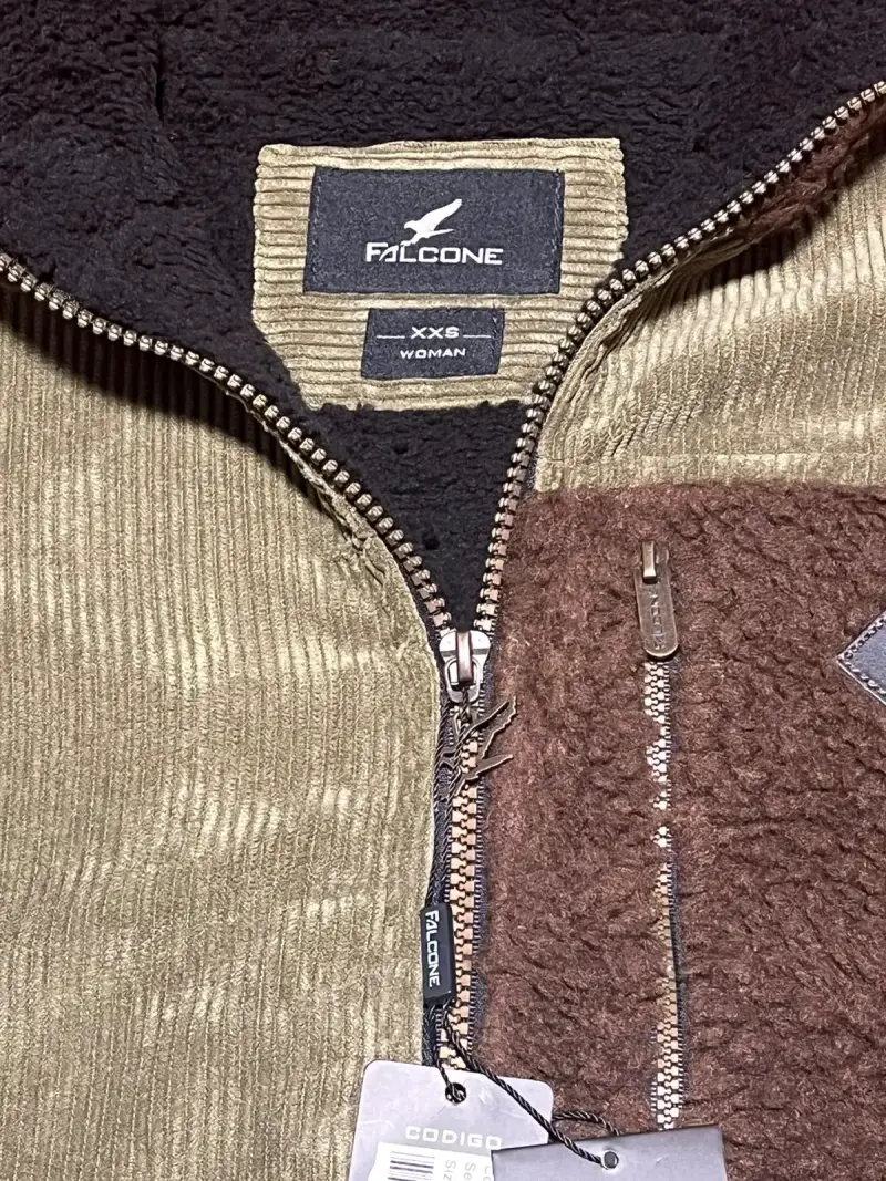 Chaqueta con. Hiporro y capucha, marca Falcon - 3