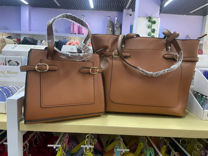 Set de carteras marrón elegante