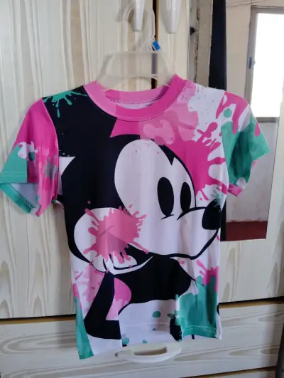 Polera infantil Minnie Mouse colorida - miniatura 1