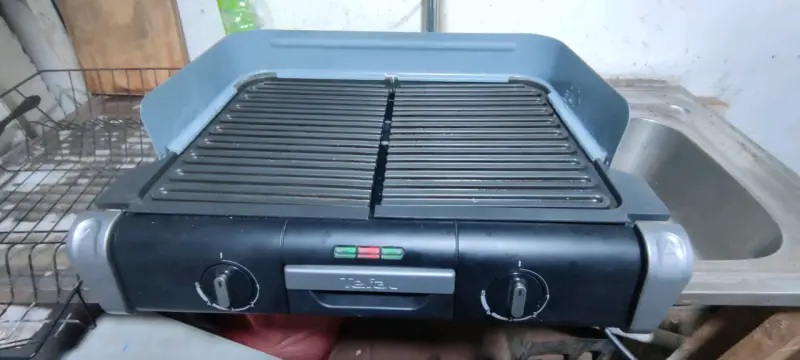 Parrilla eléctrica Tefal con control de temperatura - 2
