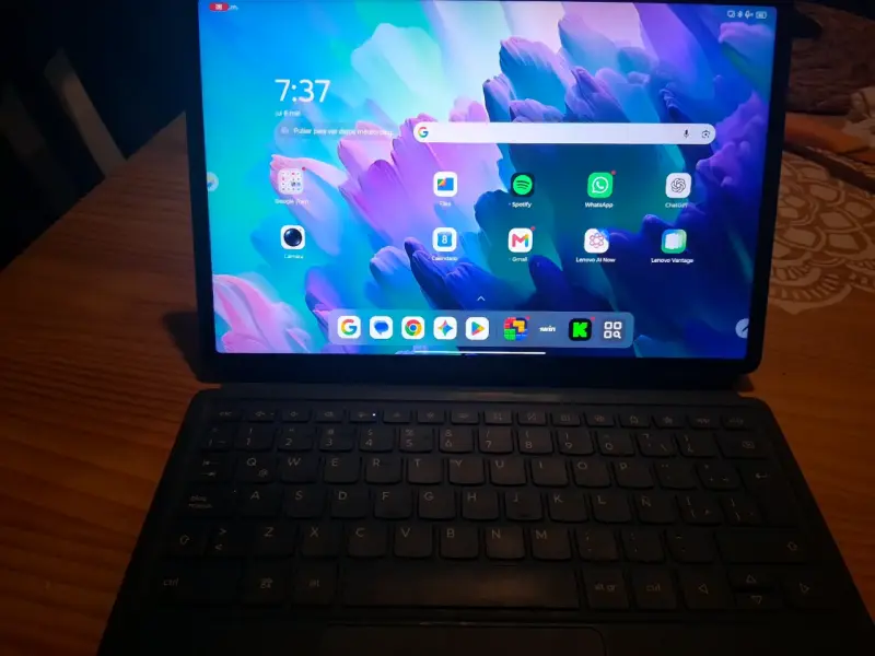 Tablet Lenovo Yoga Tab Plus con teclado - 3