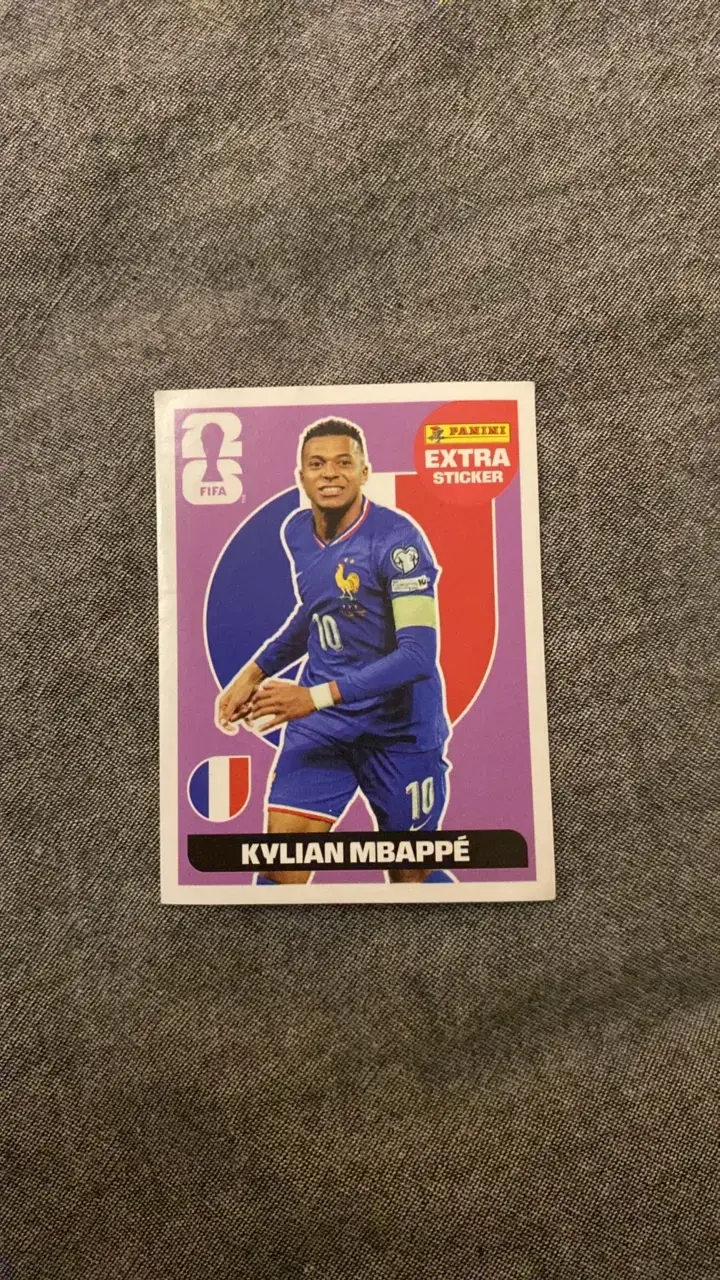 Lámina Panini Kylian Mbappé 2026 Extra Sticker - 1