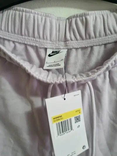 Pantalones deportivos Nike lilas nuevos - miniatura 3