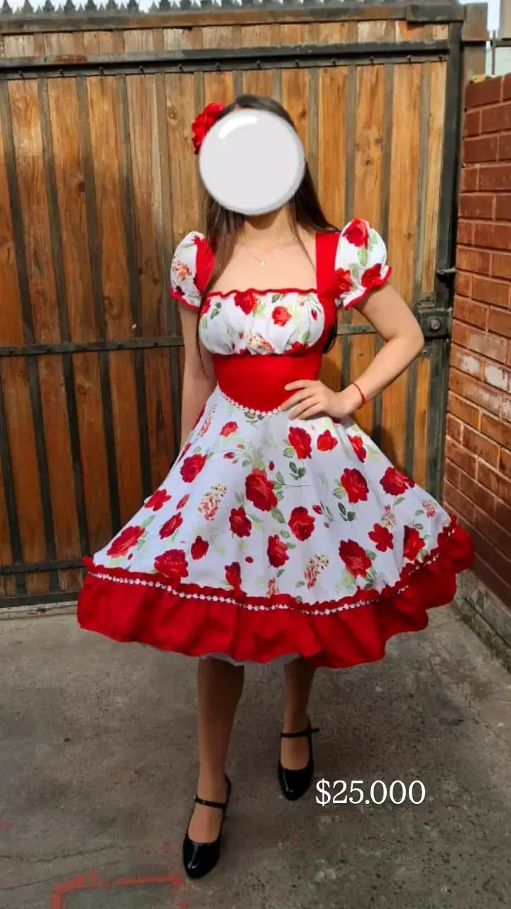 Vestido Cueca folclórico rojo con flores - 1