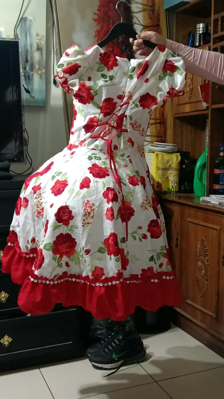 Vestido Cueca folclórico rojo con flores - 3