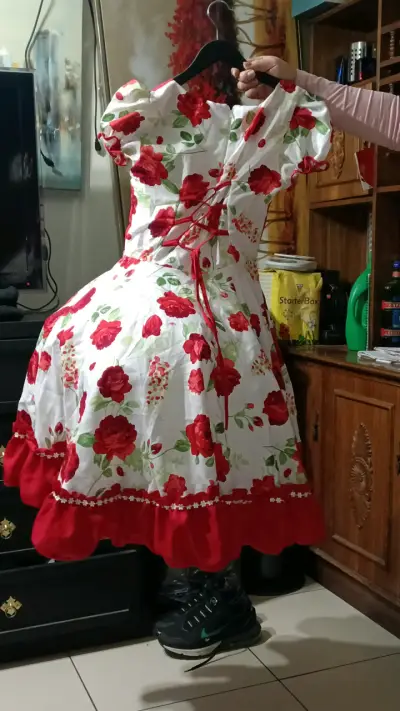Vestido Cueca folclórico rojo con flores - miniatura 3