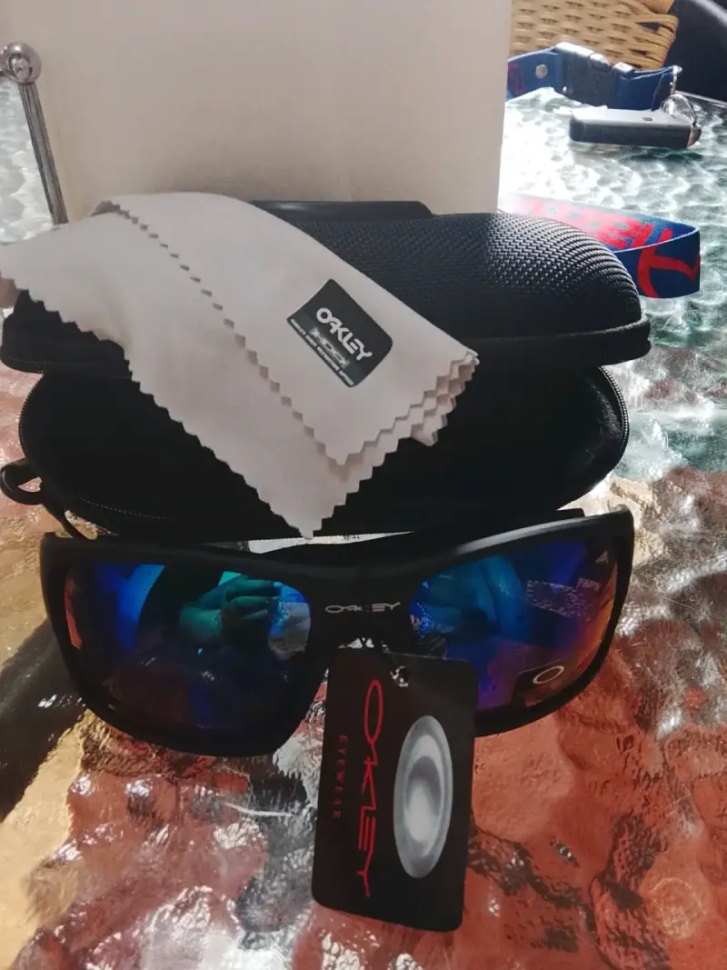 Gafas de sol Okley polarizadas negras