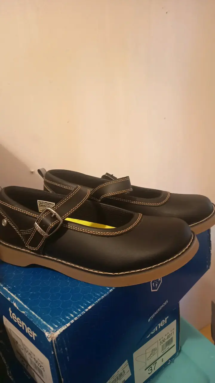 Zapatos escolares negros Teener con hebilla