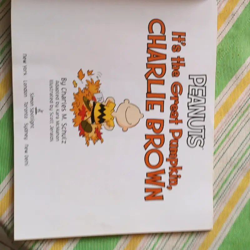 Libro 'It's the Great Pumpkin, Charlie Brown' edición 50 años - 3