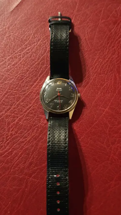 Reloj Militar Vintage HMT Pilot Mecánico A Cuerda - miniatura 3