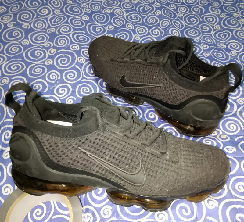 Zapatillas deportivas negras Nike Air VaporMax - 1