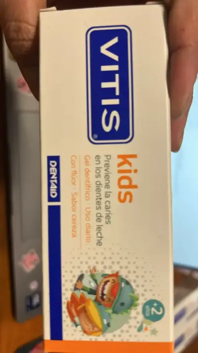 Pastas dentales Vitis Kids sabor cereza - miniatura 3