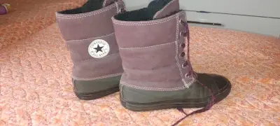 Botas converse 36de lona y Chiporro. Gris y burdeo - miniatura 2