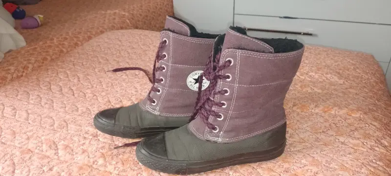 Botas converse 36de lona y Chiporro. Gris y burdeo - 5