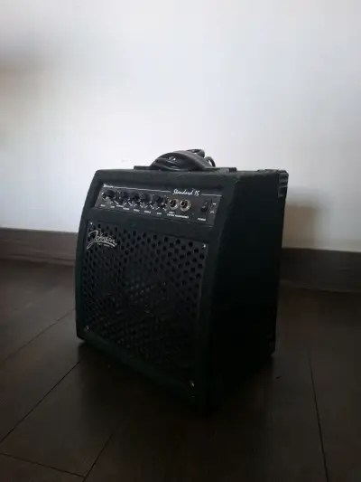 Amplificador Johnson Standard 15 para guitarra - miniatura 1