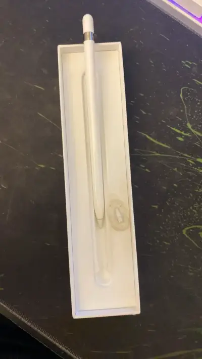 Lápiz digital Apple Pencil de primera generación - miniatura 1