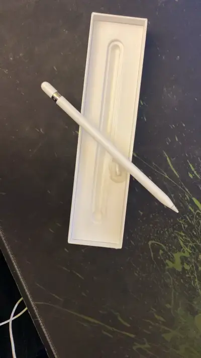 Lápiz digital Apple Pencil de primera generación - miniatura 2