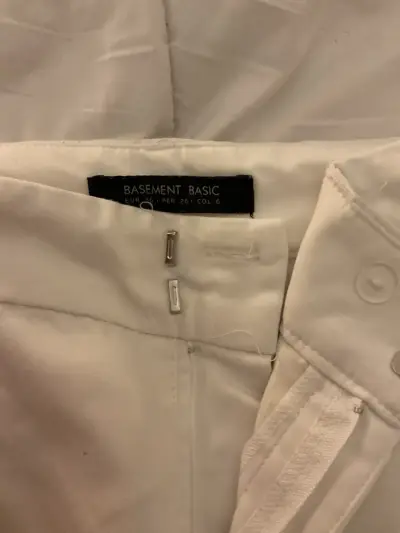 Pantalones blancos Basement Basic talla 36 - miniatura 1