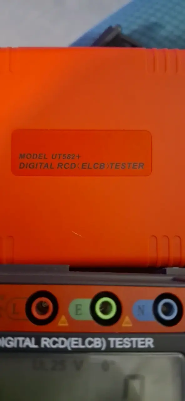 Probador digital RCD ELCB UT582+ - 1