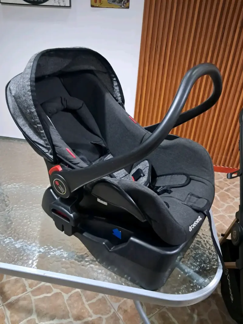 Coche y silla de auto para bebé gris - 3