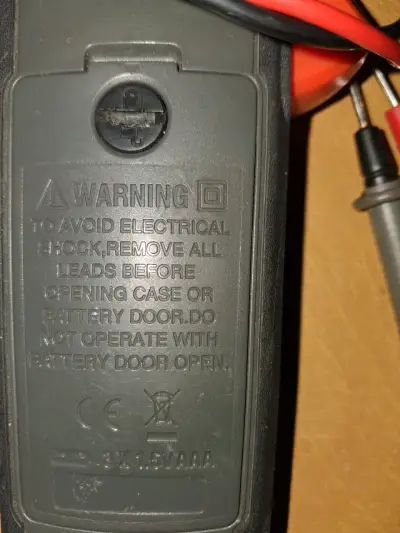 Amperimetro digital con pinza Sonel 402 - miniatura 6
